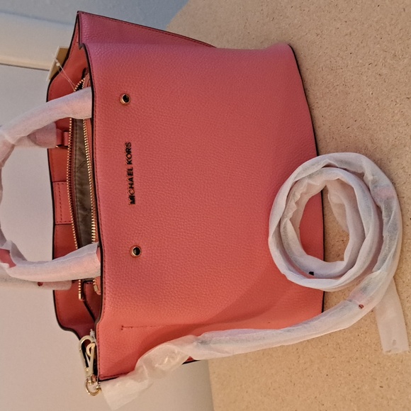 Michael Kors Arielle MD Satchel - Picture 8 of 10